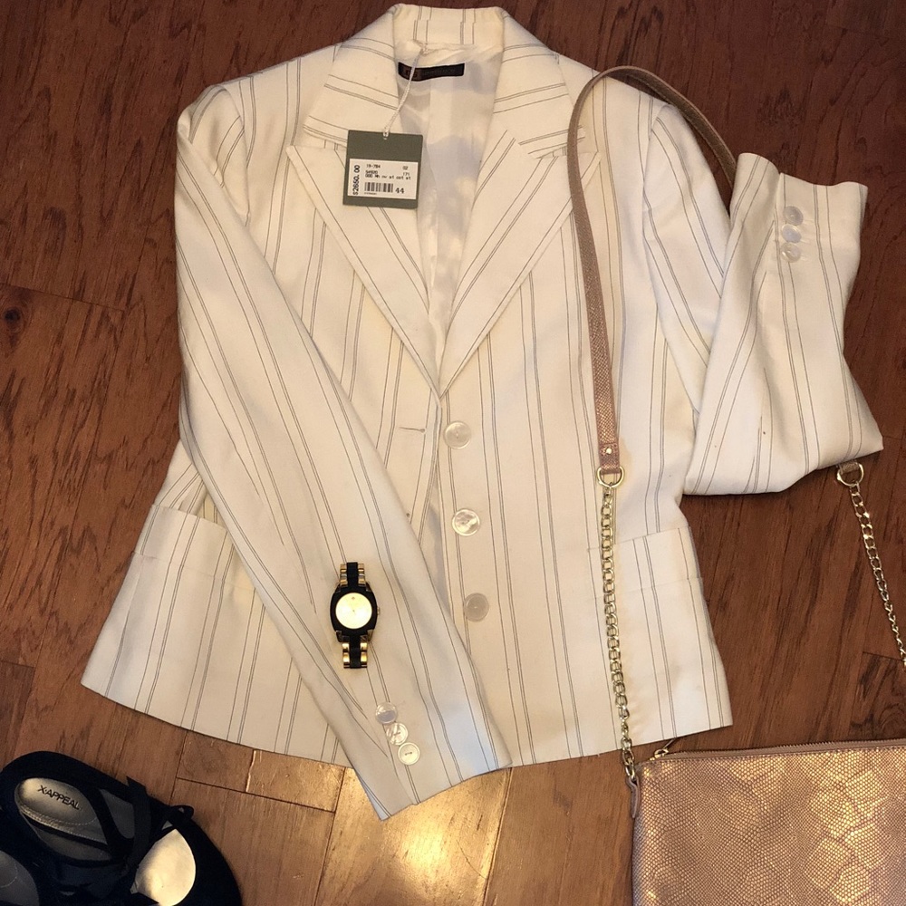 Giorgio’s of palm beach white pin striped blazer.
